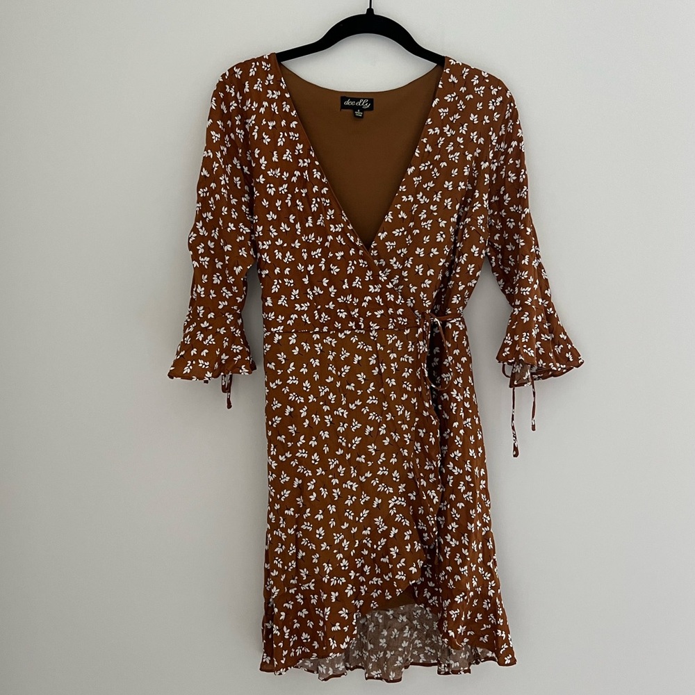 Brown patterned wrap dress S